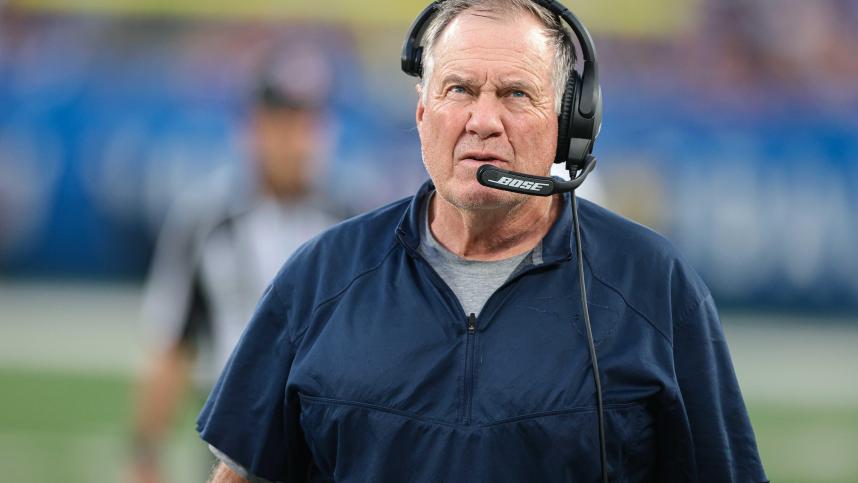 New England Patriots head coach Bill Belichick looks up during the first half against the New York Giants at MetLife Stadium