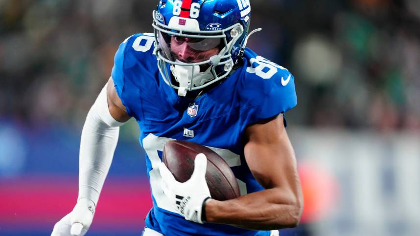 New York Giants wide receiver Darius Slayton (86) gets ready to score a touchdown during a 24-point Giants first half, Sunday, January 7, 2024