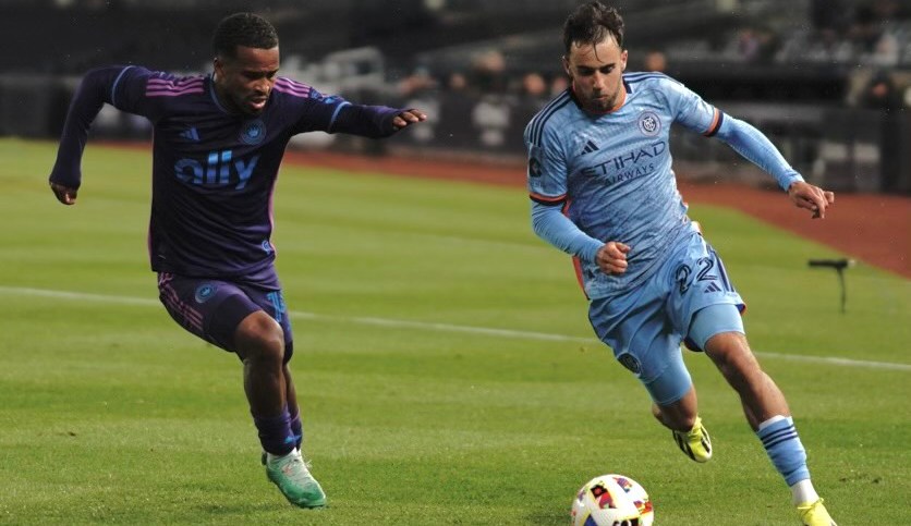 Kevin O’Toole running down the wing | Credit: Melinda Morales, New York City FC