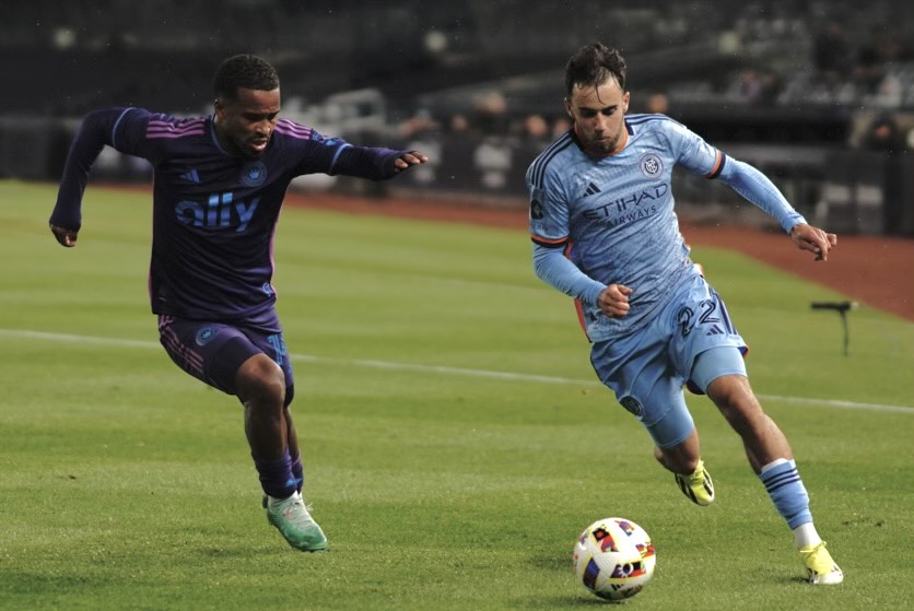 Kevin O’Toole running down the wing | Credit: Melinda Morales, New York City FC