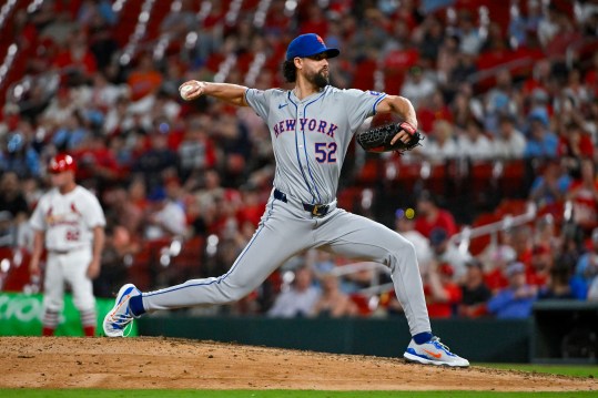 May 7, 2024; St. Louis, Missouri, USA;  New York Mets relief pitcher Jorge Lopez (52) pitches against the St. Louis Cardinals during the seventh inning at Busch Stadium. Mandatory Credit: Jeff Curry-USA TODAY Sports