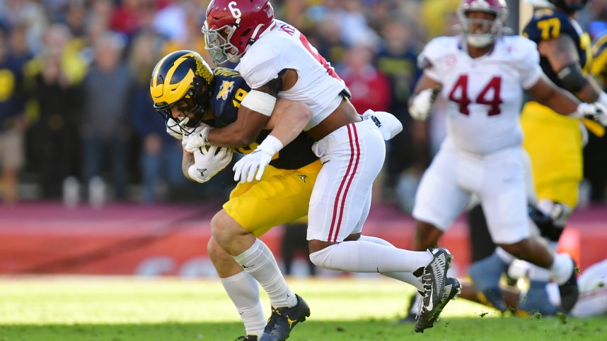Jan 1, 2024; Pasadena, CA, USA; Michigan Wolverines tight end Colston Loveland (18) makes a catch against Alabama Crimson Tide defensive back Jaylen Key (6)(New York Jets) in the second quarter in the 2024 Rose Bowl college football playoff semifinal game at Rose Bowl. Mandatory Credit: Gary A. Vasquez-USA TODAY Sports