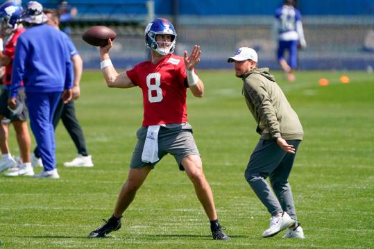 New York Giants quarterback Daniel Jones (8) throws the ball during organized team activities (OTA's) at the Giants training center on Wednesday, May 31, 2023, in East Rutherford. Credit:Danielle Parhizkaran/NorthJersey.com / USA TODAY NETWORK