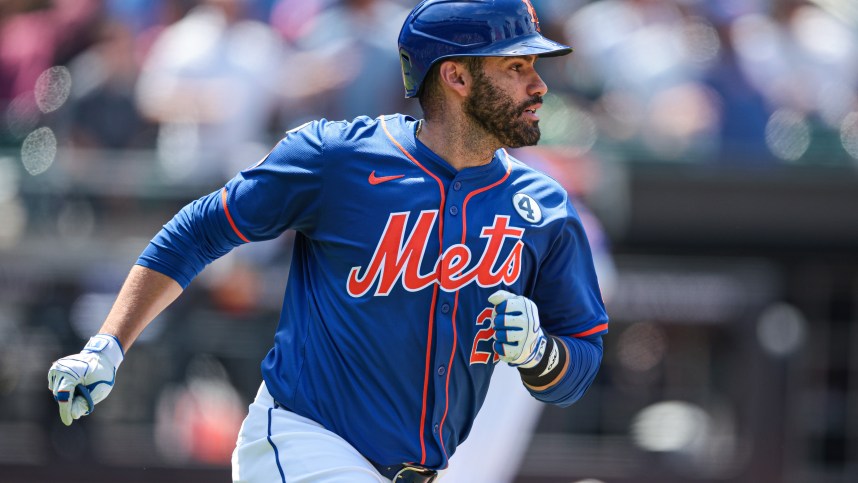 Jun 2, 2024; New York City, New York, USA; New York Mets right fielder DJ Stewart (29) triples during the third inning against the Arizona Diamondbacks at Citi Field. Mandatory Credit: Vincent Carchietta-USA TODAY Sports