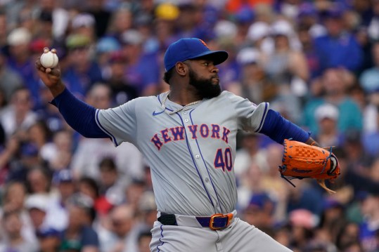 Jun 23, 2024; Chicago, Illinois, USA; New York Mets pitcher Luis Severino (40) throws the ball against the Chicago Cubs during the first inning at Wrigley Field. Mandatory Credit: David Banks-USA TODAY Sports