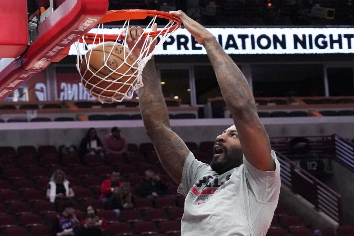 Apr 9, 2024; Chicago, Illinois, USA; Chicago Bulls center Andre Drummond (3) warms up before the game against the New York Knicks at United Center. Mandatory Credit: David Banks-USA TODAY Sports