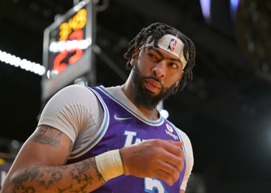 Feb 5, 2022; Los Angeles, California, USA;   Los Angeles Lakers forward Anthony Davis (3) looks at the crowd after getting poked in the eye in the second half against the New York Knicks at Crypto.com Arena. Mandatory Credit: Jayne Kamin-Oncea-USA TODAY Sports