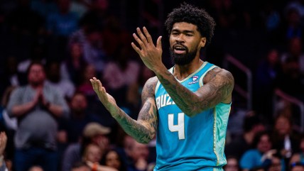 Lakers reportedly interested in trade for talented Hornets center with upside