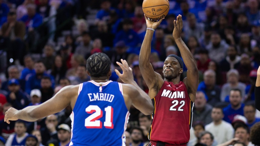 NBA: Playoffs-Miami Heat at Philadelphia 76ers, knicks