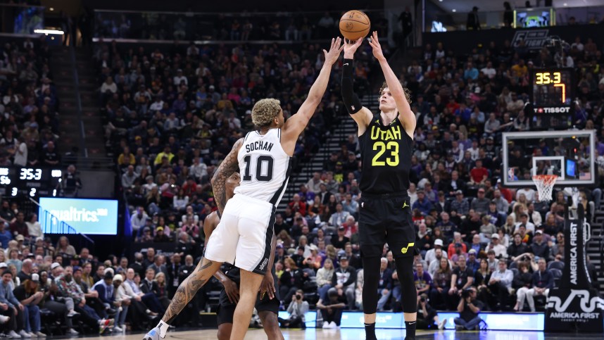 NBA: San Antonio Spurs at Utah Jazz, Lauri Markkanen, knicks