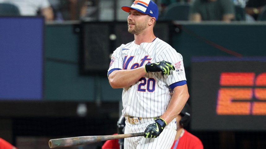 Jul 15, 2024; Arlington, TX, USA; National League first baseman Pete Alonso of the New York Mets (20) reacts during the 2024 Home Run Derby at Globe Life Field. Mandatory Credit: Kevin Jairaj-USA TODAY Sports