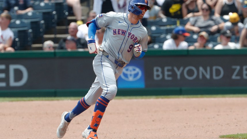 Jul 8, 2024; Pittsburgh, Pennsylvania, USA;  New York Mets left fielder Brandon Nimmo (9) circles the bases on a two run home run against the Pittsburgh Pirates during the sixth inning at PNC Park. Mandatory Credit: Charles LeClaire-USA TODAY Sports