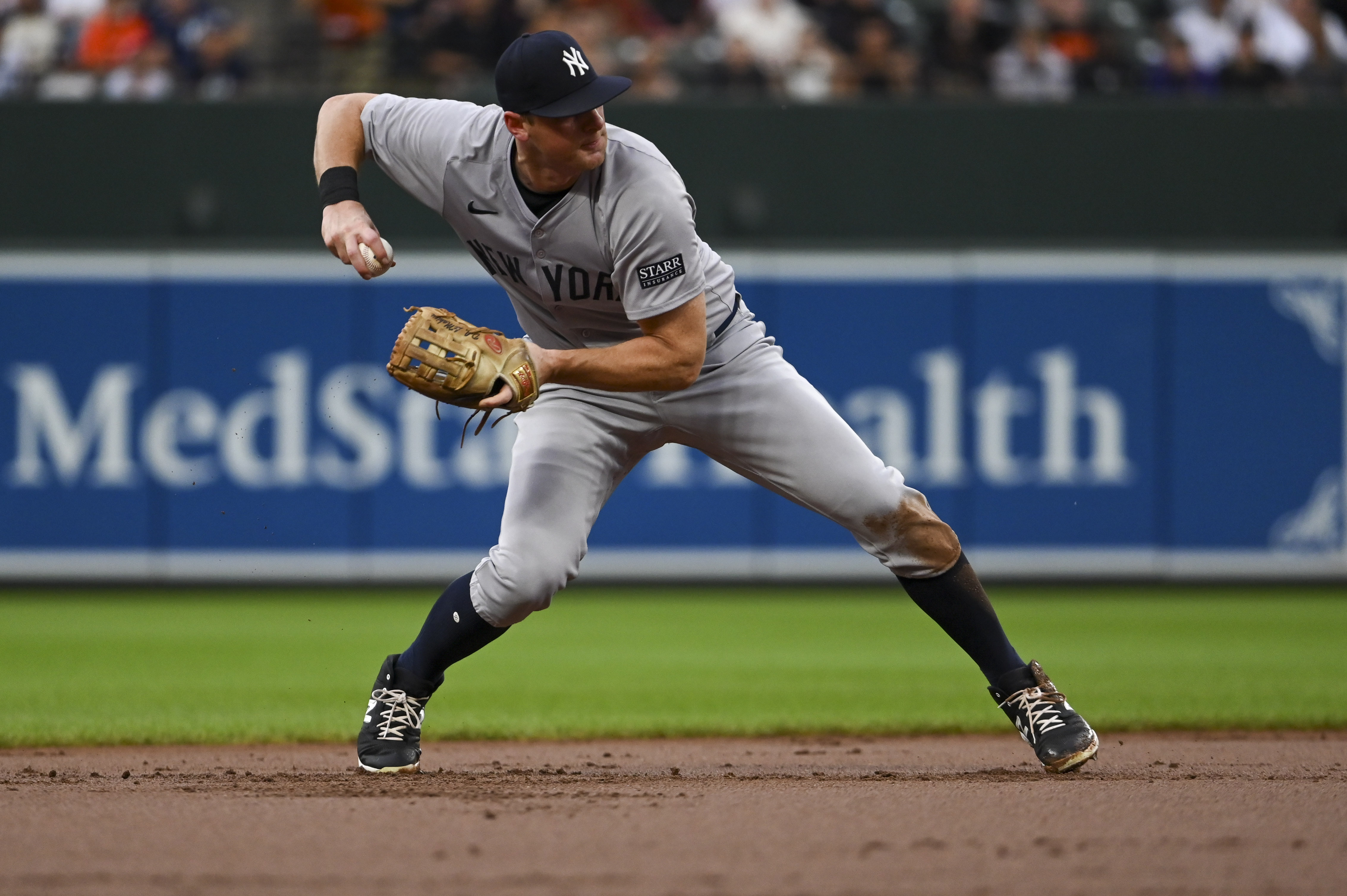 Yankees bench DJ LeMahieu in favor of young utility man