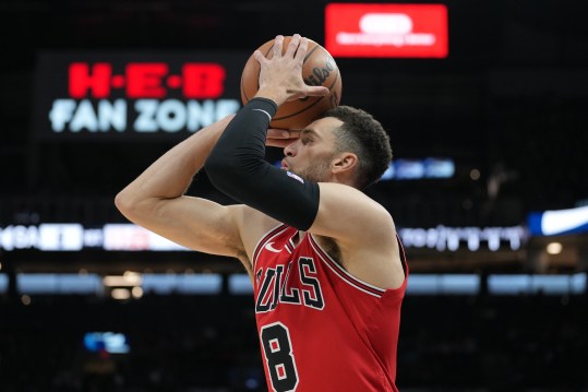 NBA: Chicago Bulls at San Antonio Spurs