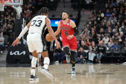 NBA: Chicago Bulls at San Antonio Spurs, knicks