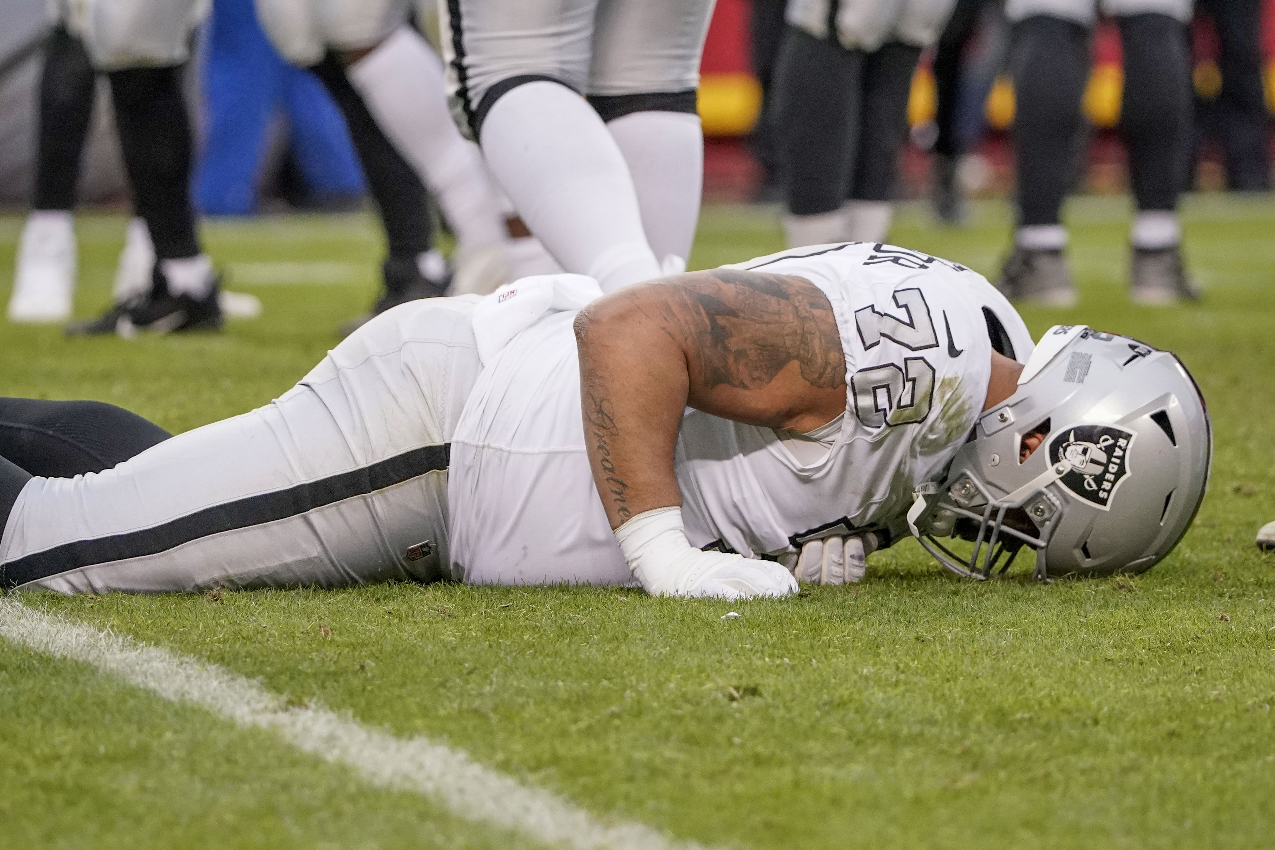 NFL: Las Vegas Raiders at Kansas City Chiefs, giants