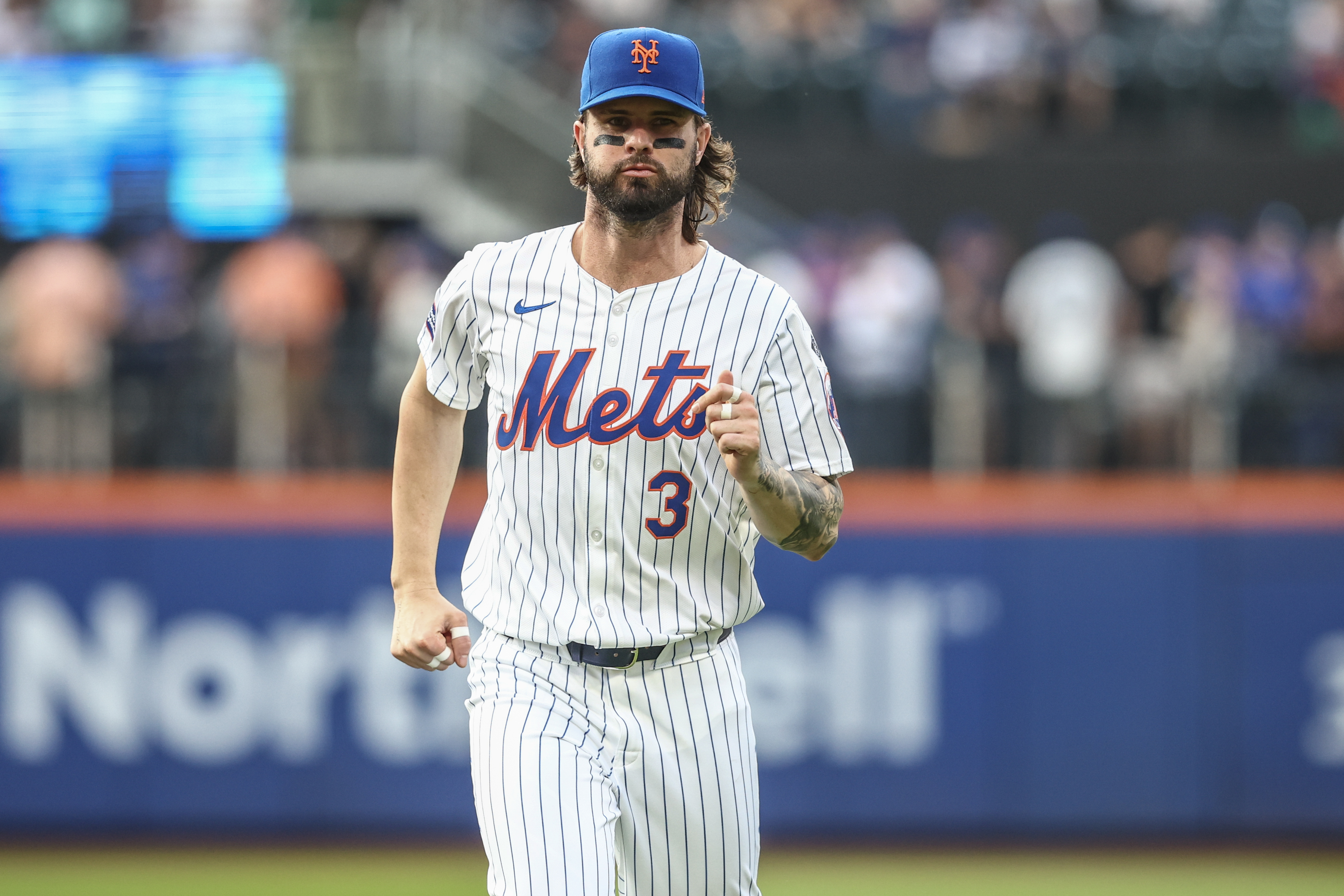 Jul 29, 2024; New York City, New York, USA;  New York Mets right fielder Jesse Winker (3) at Citi Field. Mandatory Credit: Wendell Cruz-USA TODAY Sports