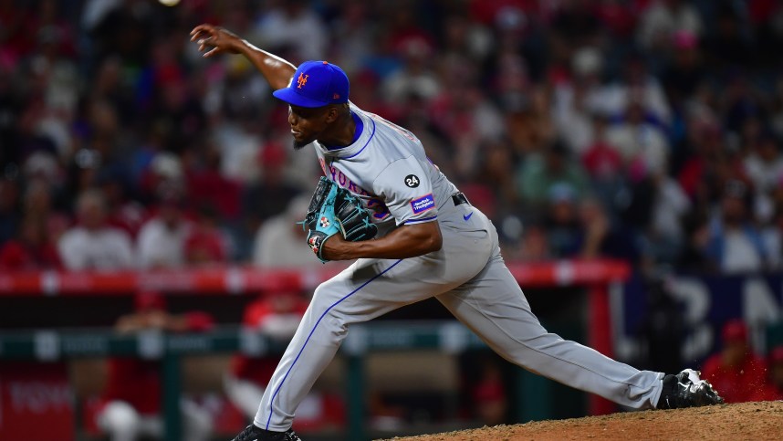 August 3, 2024; Anaheim, California, USA; New York Mets pitcher Huascar Brazoban (43) throws against the Los Angeles Angels during the seventh inning at Angel Stadium. Mandatory Credit: Gary A. Vasquez-USA TODAY Sports