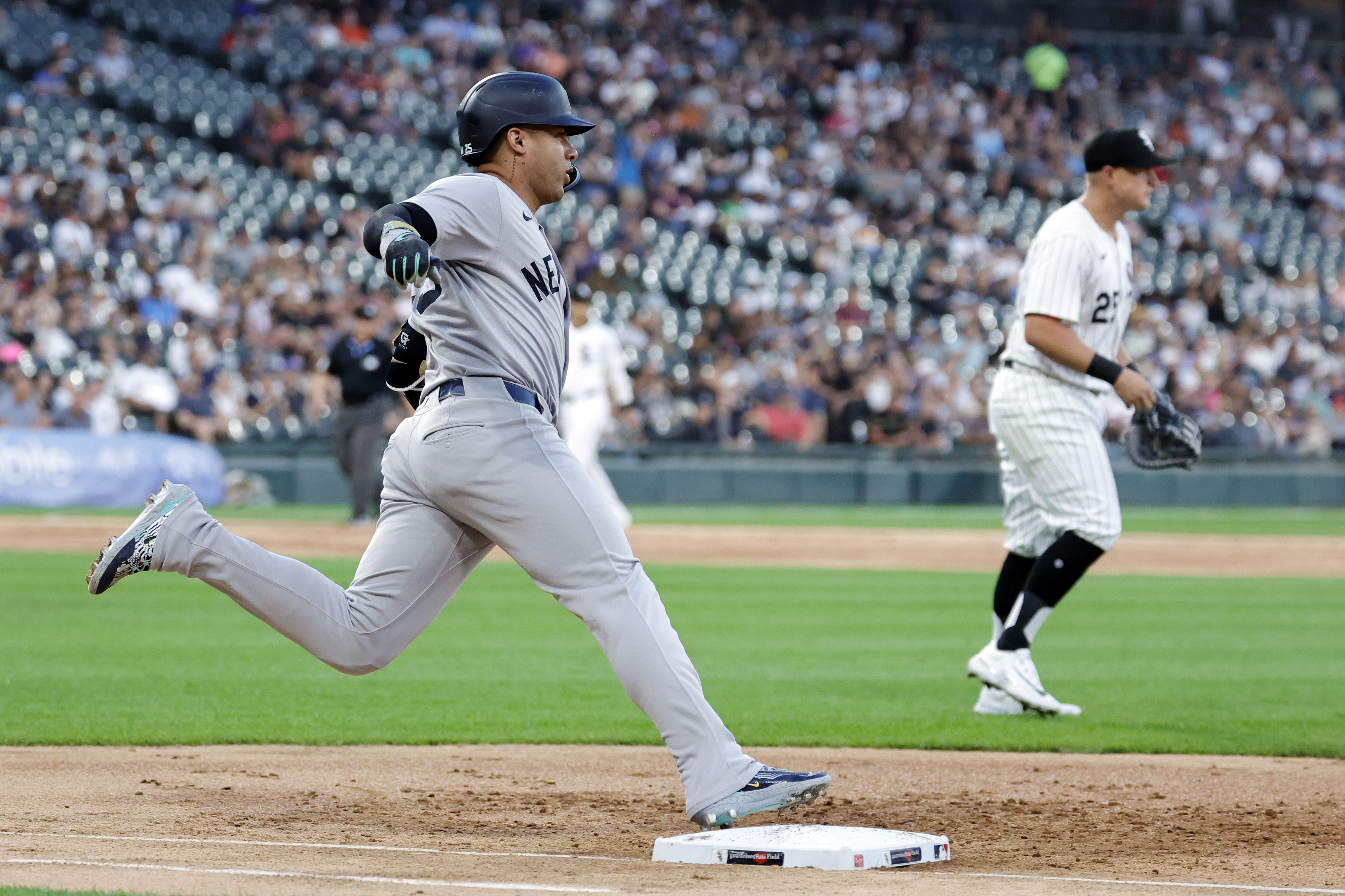 MLB: New York Yankees at Chicago White Sox, gleyber torres