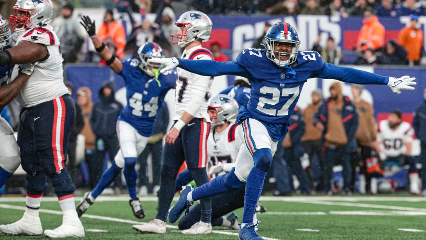 NFL: New England Patriots at New York Giants, jason pinnock