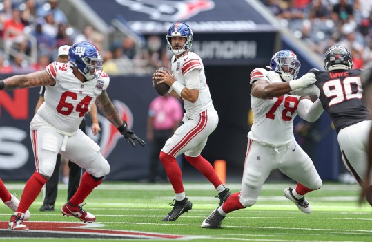 Aug 17, 2024; Houston, Texas, USA; New York Giants quarterback Daniel Jones (8) looks for an open receiver during the first quarter against the Houston Texans at NRG Stadium. Mandatory Credit: Troy Taormina-USA TODAY Sports