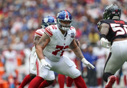 Aug 17, 2024; Houston, Texas, USA; New York Giants guard Jermaine Eluemunor (72) in action during the game against the Houston Texans at NRG Stadium. Mandatory Credit: Troy Taormina-USA TODAY Sports