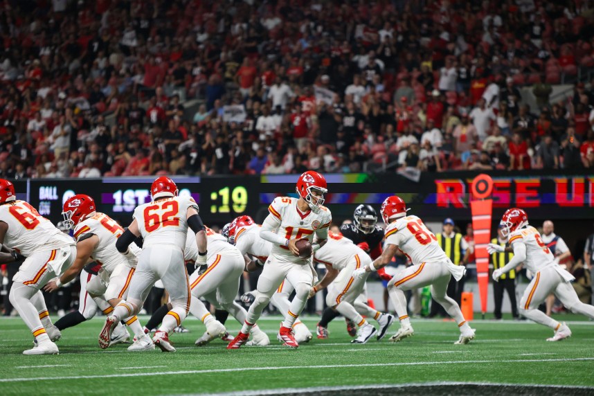 NFL: Kansas City Chiefs at Atlanta Falcons