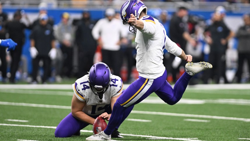 NFL: Minnesota Vikings at Detroit Lions, new york giants