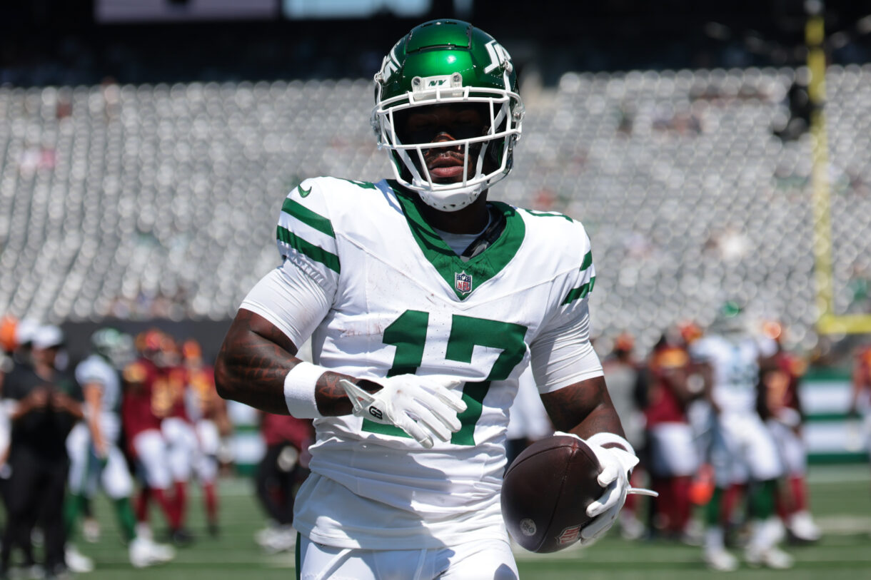 Aug 10, 2024; East Rutherford, New Jersey, USA; New York Jets wide receiver Malachi Corley (17) during warm ups before the game against the Washington Commanders at MetLife Stadium. Mandatory Credit: Vincent Carchietta-USA TODAY Sports