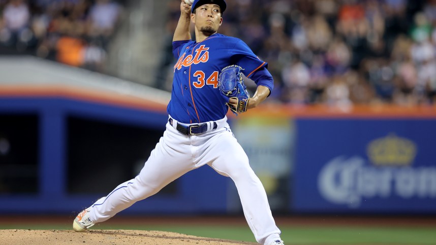 Jul 15, 2023; New York City, New York, USA; New York Mets starting pitcher Kodai Senga (34) pitches against the Los Angeles Dodgers during the second inning at Citi Field. Mandatory Credit: Brad Penner-Imagn Images