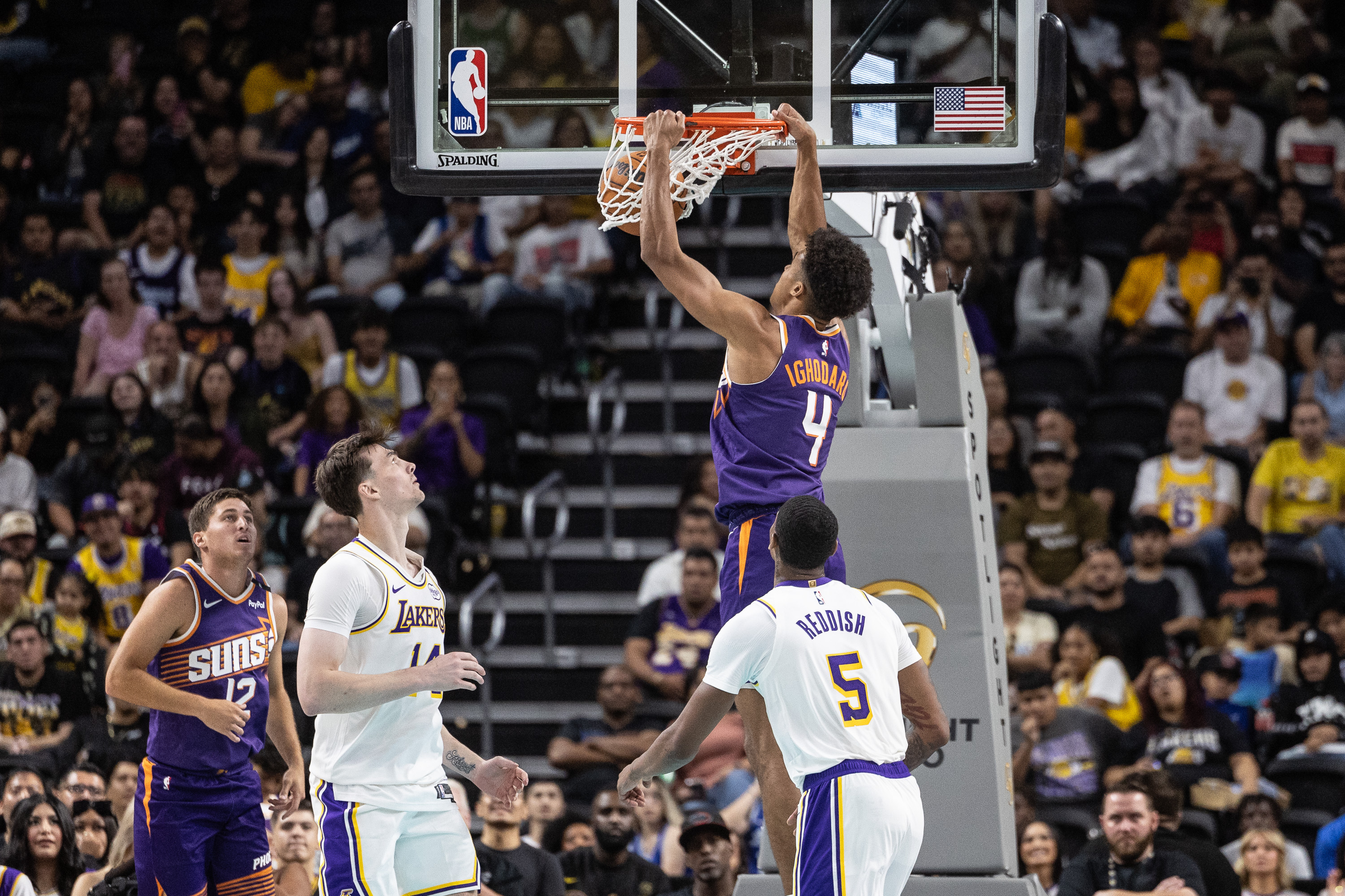 NBA: Preseason-Phoenix Suns at Los Angeles Lakers