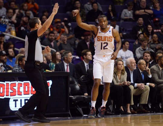 NBA: San Antonio Spurs at Phoenix Suns