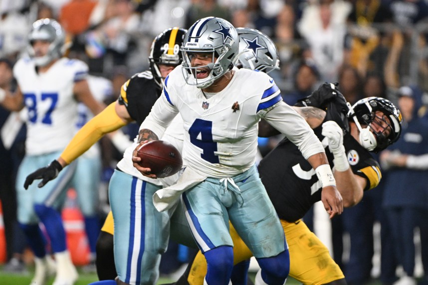 NFL: Dallas Cowboys at Pittsburgh Steelers