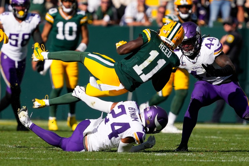 NFL: Minnesota Vikings at Green Bay Packers