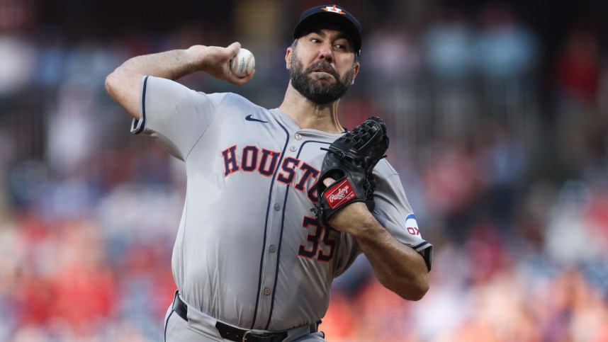 Aug 27, 2024; Philadelphia, Pennsylvania, USA; Houston Astros pitcher Justin Verlander (35) throws a pitch during the first inning against the Philadelphia Phillies at Citizens Bank Park. Mandatory Credit: Bill Streicher-Imagn Images