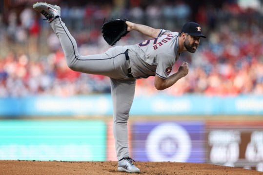 Aug 27, 2024; Philadelphia, Pennsylvania, USA; Houston Astros pitcher Justin Verlander (35) throws a pitch during the first inning against the Philadelphia Phillies at Citizens Bank Park. Mandatory Credit: Bill Streicher-Imagn Images