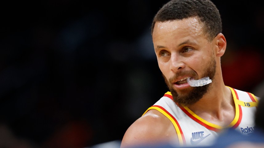 Nov 4, 2024; Washington, District of Columbia, USA; Golden State Warriors guard Stephen Curry (30) prepares to take a free throw against the Washington Wizards in the second half at Capital One Arena. Mandatory Credit: Geoff Burke-Imagn Images