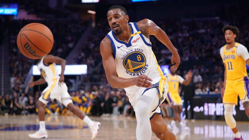 Oct 18, 2024; San Francisco, California, USA; Golden State Warriors guard De'Anthony Melton (8) runs down a loose ball against the Los Angeles Lakers in the first quarter at the Chase Center. Mandatory Credit: Cary Edmondson-Imagn Images