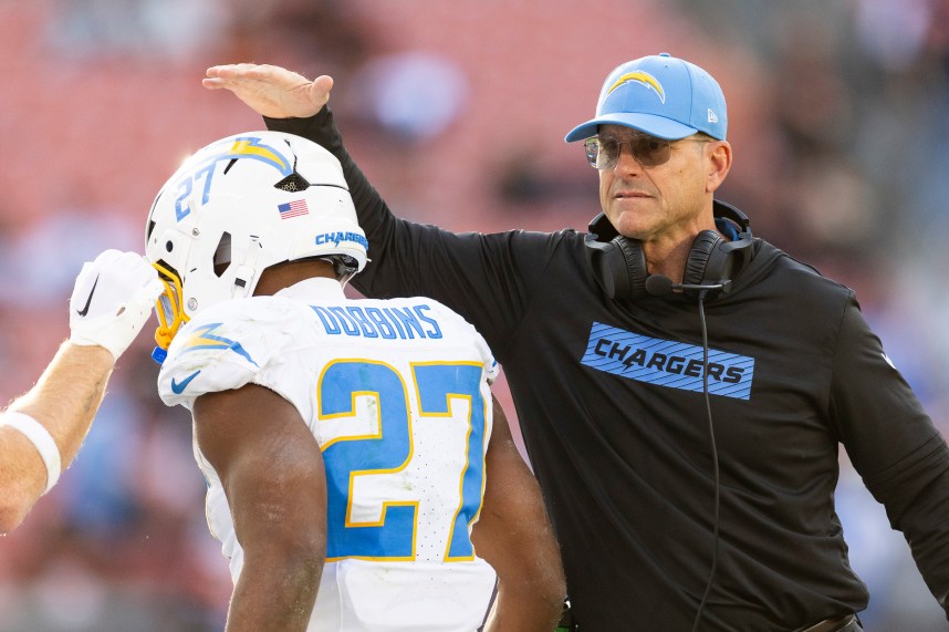 NFL: Los Angeles Chargers at Cleveland Browns