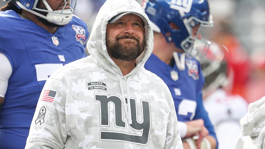 Nov 24, 2024; East Rutherford, New Jersey, USA; New York Giants head coach Brian Daboll looks on before the game at MetLife Stadium. Mandatory Credit: Vincent Carchietta-Imagn Images