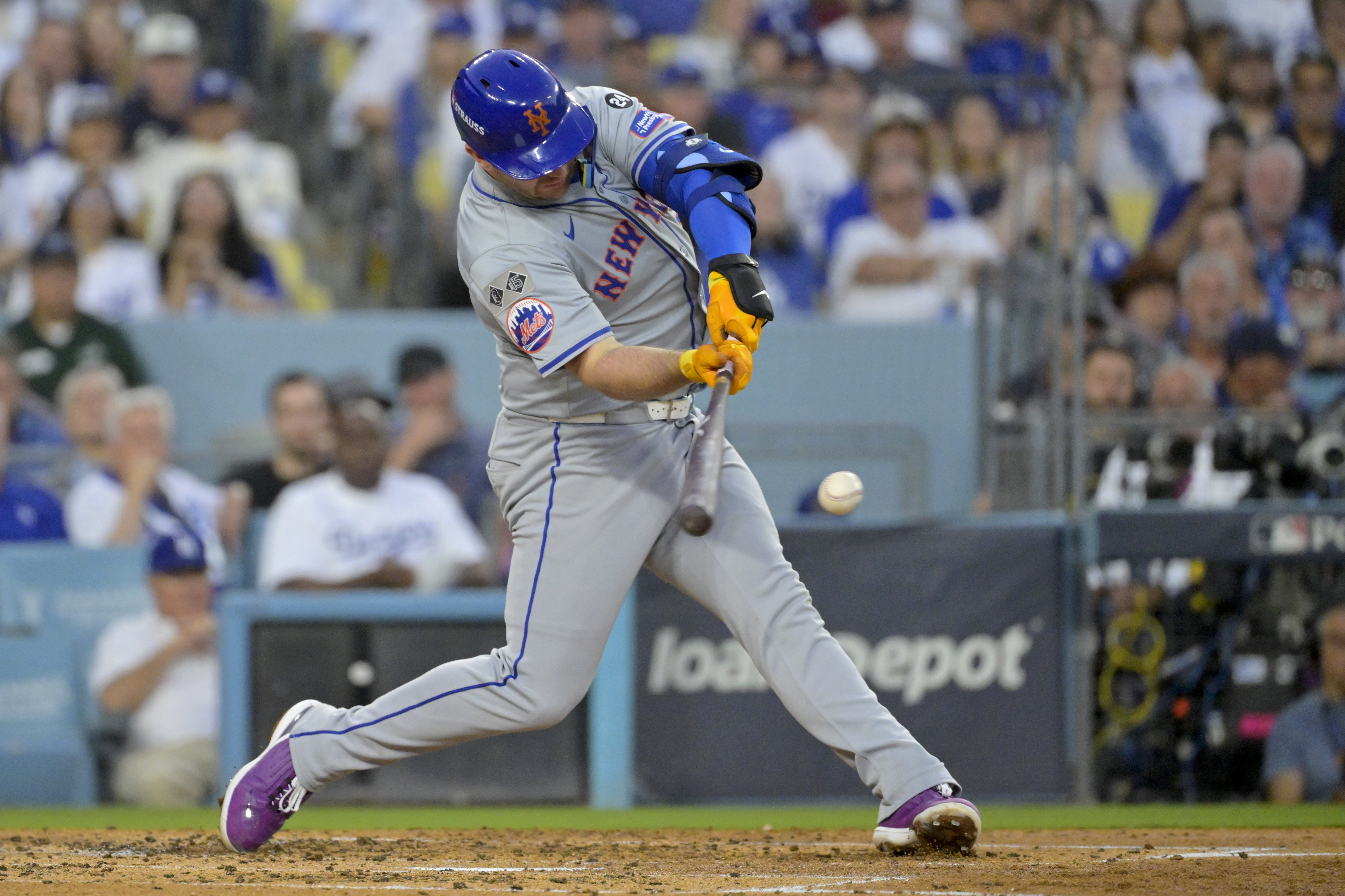 MLB: NLCS-New York Mets at Los Angeles Dodgers, yankees, pete alonso