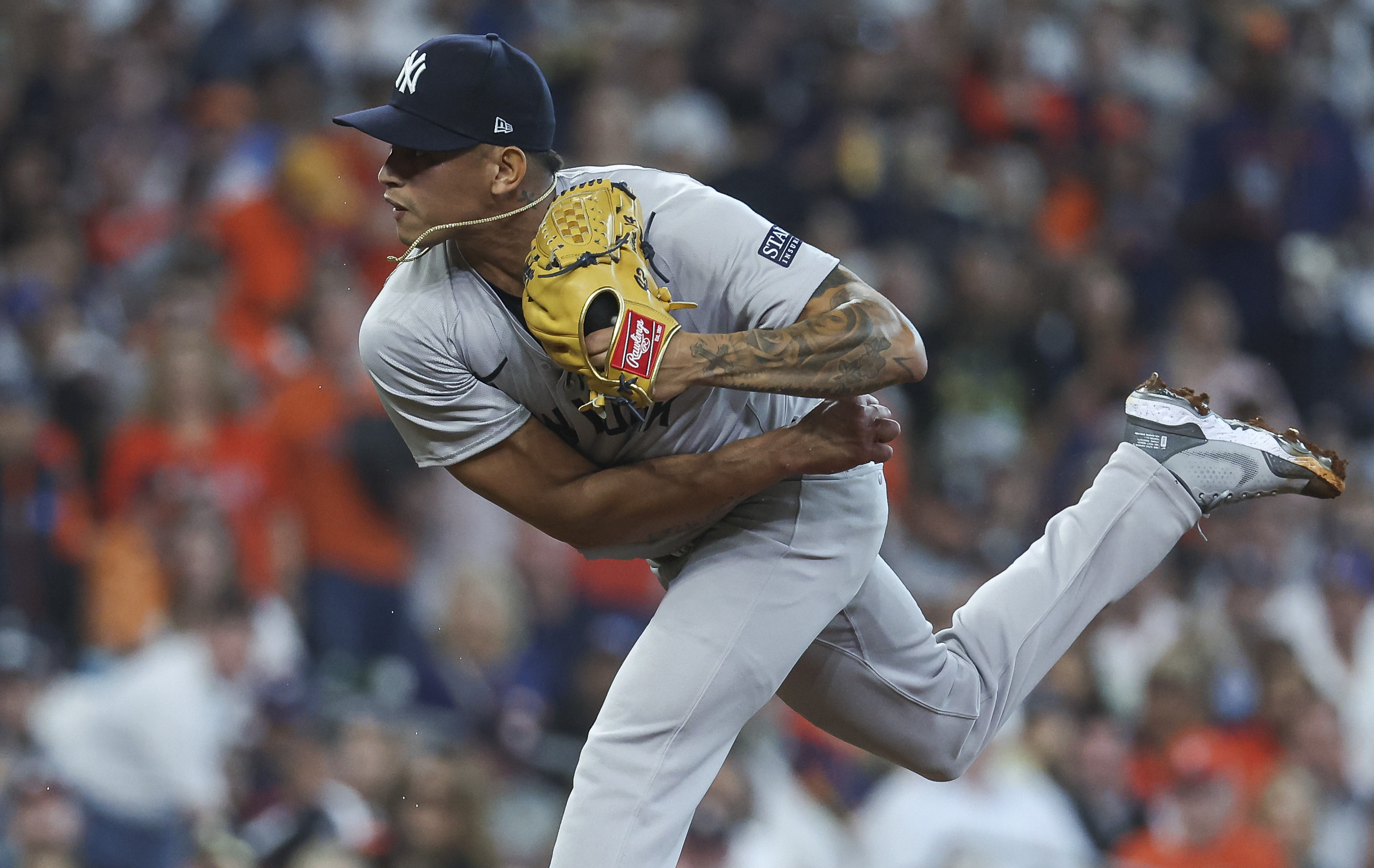 Mar 28, 2024; Houston, Texas, USA; New York Yankees relief pitcher Jonathan Loaisiga (43) during the sixth inning against the Houston Astros at Minute Maid Park. Mandatory Credit: Troy Taormina-Imagn Images