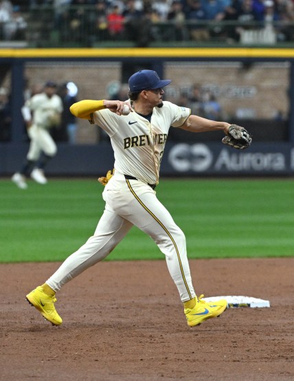 MLB: New York Yankees at Milwaukee Brewers