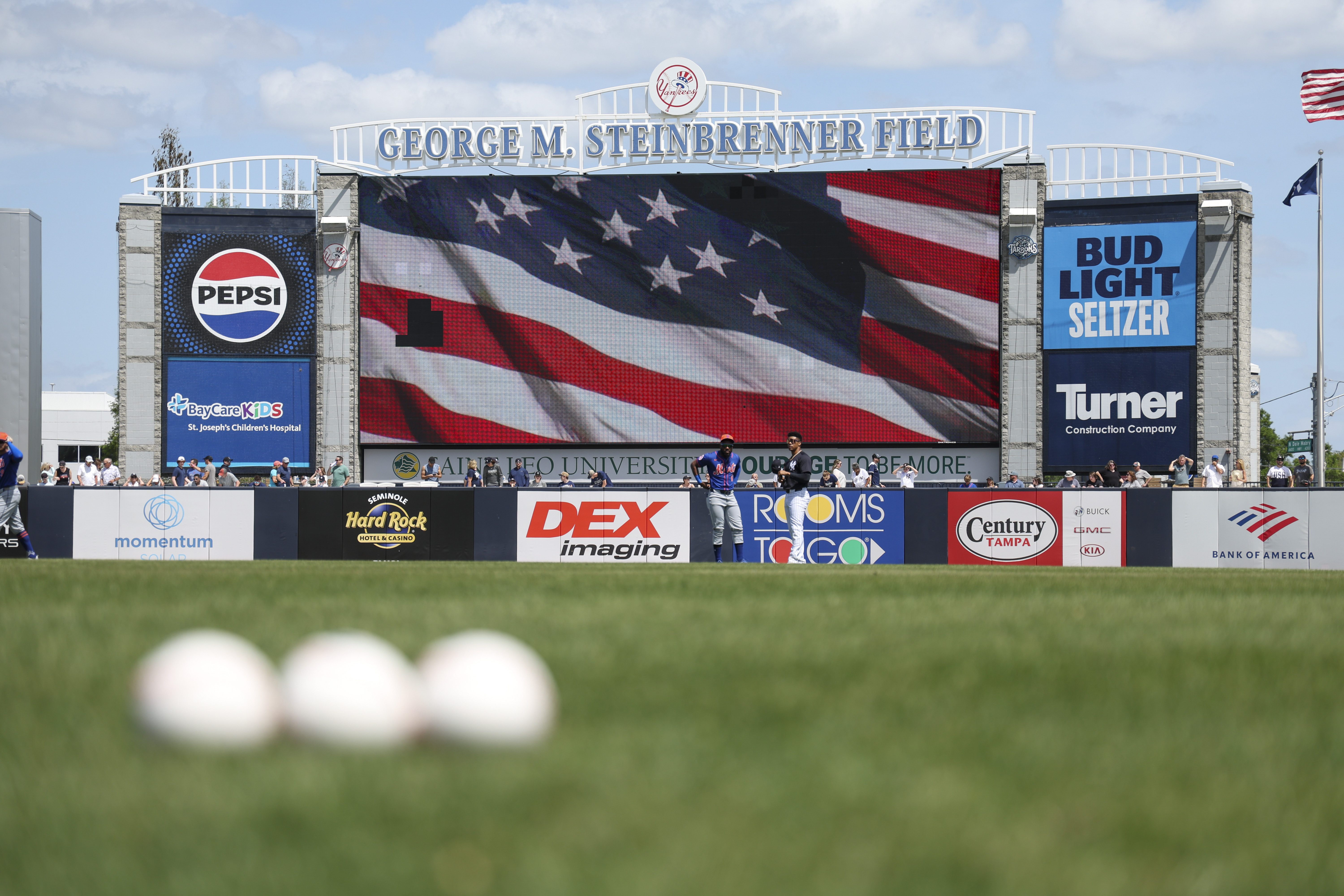 MLB: Spring Training-New York Mets at New York Yankees