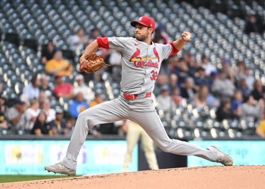 Sep 3, 2024; Milwaukee, Wisconsin, USA; St. Louis Cardinals pitcher Steven Matz (32) delivers a pitch against the Milwaukee Brewers in the first inning at American Family Field. Mandatory Credit: Michael McLoone-Imagn Images