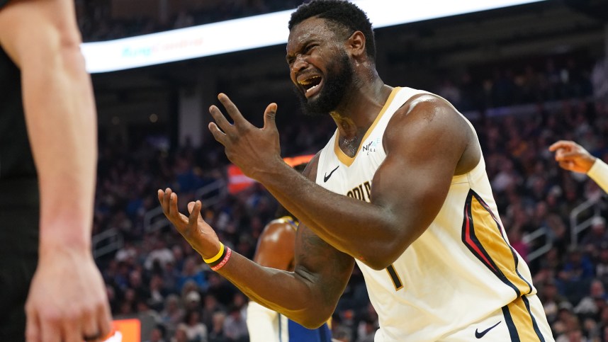 Oct 30, 2024; San Francisco, California, USA; New Orleans Pelicans forward Zion Williamson (1) reacts to to a play during the second quarter against the Golden State Warriors at Chase Center. Mandatory Credit: David Gonzales-Imagn Images