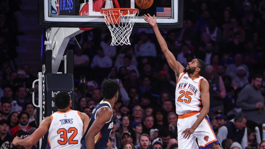 Dec 1, 2024; New York, New York, USA;  New York Knicks forward Mikal Bridges (25) drives to the basket in the third quarter against the New Orleans Pelicans at Madison Square Garden. Mandatory Credit: Wendell Cruz-Imagn Images