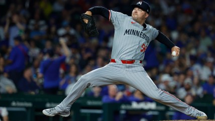 Cubs add veteran lefty reliever on one-year deal