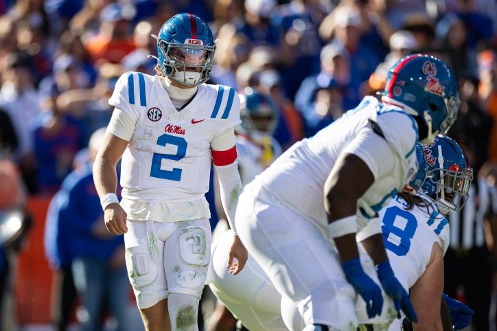 NCAA Football: Mississippi at Florida, jaxson dart, new york giants