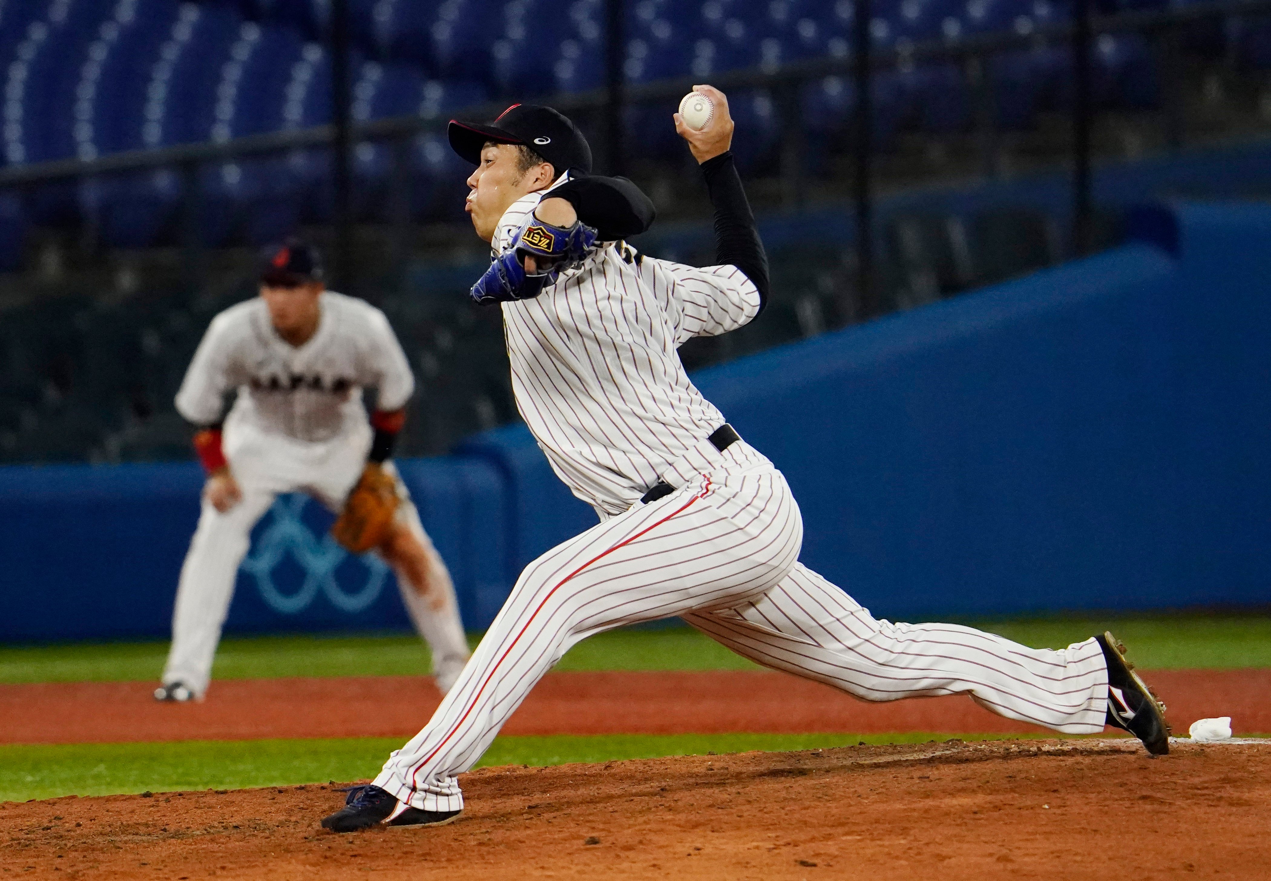 Phillies invite Japanese AllStar righty to Spring Training